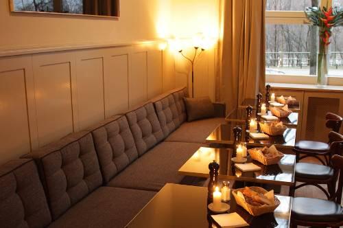 Durchdesignt und behaglich: Das Zoozie&rsquo;z beweist &ndash; wie hier im hinteren Zimmer &ndash; dass beides geht.