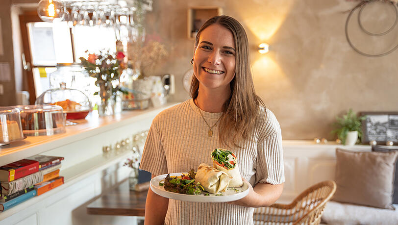 Annika F&ouml;rster hatte schon immer den Traum, ein eigenes Caf&eacute; zu er&ouml;ffnen. Jetzt hat sich der Traum doppelt erf&uuml;llt: erst mit dem Lokal Max in Garmisch (im Bild zu sehen), nun mit dem Florentina in ihrer Heimat Murnau am Staffelsee.