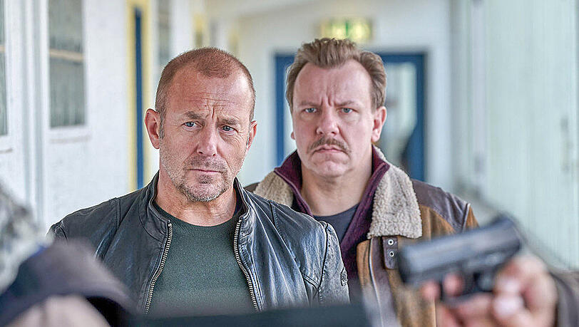 "Die Spur der Mörder": Kommissar Ingo Thiel (Heino Ferch, l.) und sein Ermittlungspartner Winfried "Winni" Karls (Ronald Kukulies) im Einsatz "Die Spur der Mörder": Kommissar Ingo Thiel (Heino Ferch, l.) und sein Ermittlungspartner Winfried "Winni" Karls (Ronald Kukulies) im Einsatz