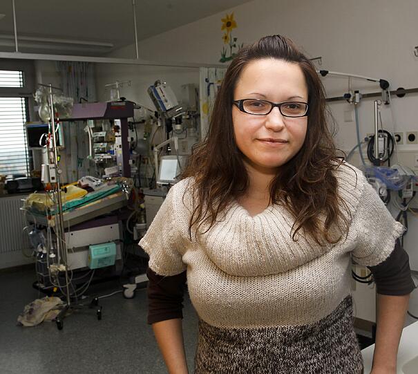 Alexandra Tatsiopoulou kämpft für ihre kleine Tochter Jana. Doch um mobil zu sein, braucht die junge Mutter eines Führerschein.