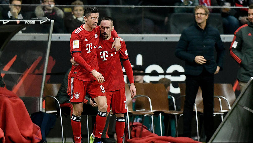 Feiern zusammen das 1:0 in Frankfurt: Vorlagengeber Lewandowski und Vollstrecker Ribéry. Feiern zusammen das 1:0 in Frankfurt: Vorlagengeber Lewandowski und Vollstrecker Ribéry.