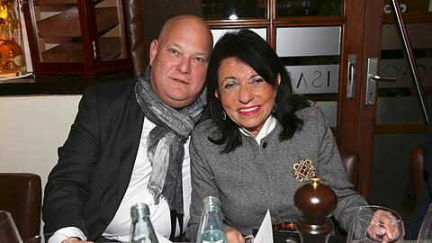 Regine Sixt mit Gady Gronich beim Hadassah-Abend.