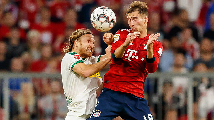 LEON GORETZKA, NOTE 6: Mühte sich im zentralen Mittelfeld, hatte aber einige unglückliche Aktionen. Nach Alabas Verletzung musste er hinten rechts aushelfen.  
Dort war er wie schon zuletzt hinten links eben nur eine Notlösung. Ein Außenverteidiger wird aus ihm nicht mehr. Sein falscher Einwurf krönte seine Leistung (76.). Verschätzte sich dann auch noch beim 0:3.