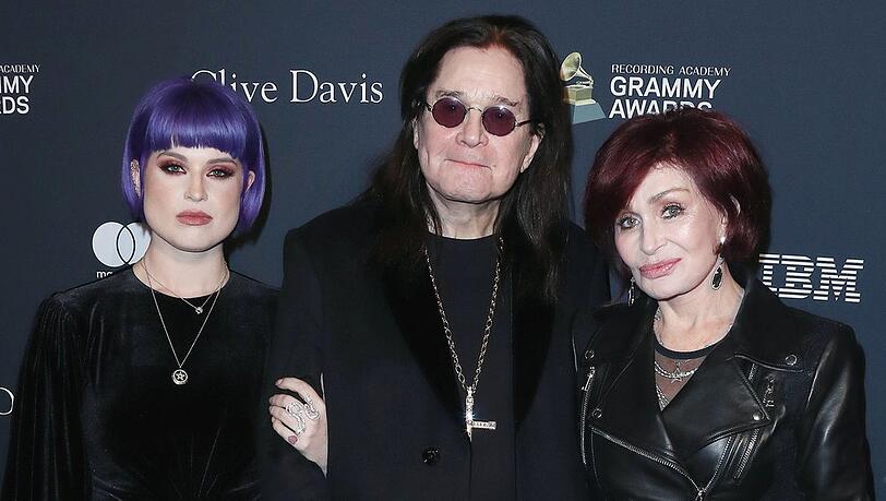 Kelly, Ozzy und Sharon Osbourne (v.l.) sind an Covid-19 erkrankt.