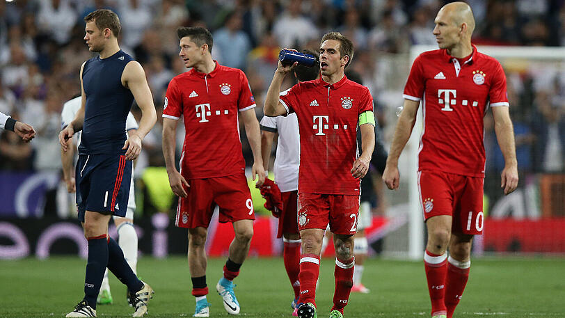 Betretene Gesichter bei den Bayern nach dem Ausscheiden aus der Champions League.