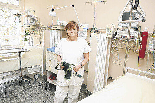 &bdquo;Acht Prozent mehr - das ist doch nicht zu viel&ldquo;, findet Branca Antic (52), Krankenschwester aus dem Harlachinger Krankenhaus.Foto: Sigi Müller
