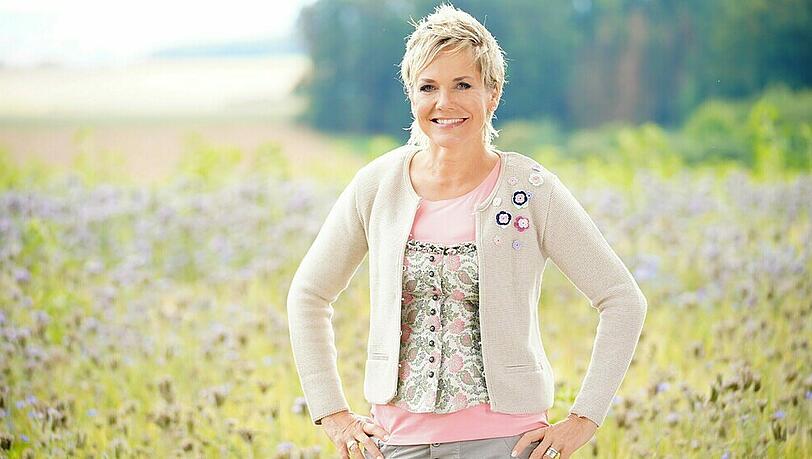 Inka Bause moderiert "Bauer sucht Frau". Inka Bause moderiert "Bauer sucht Frau".