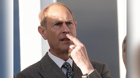 Prinz Edward stellt beim Skandal um seinen Bruder Andrew die Opfer in den Vordergrund.