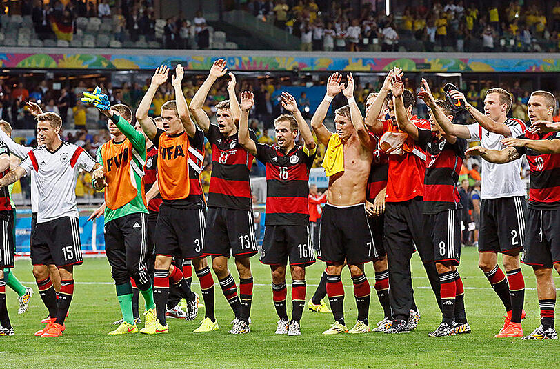 Die deutsche Nationalmannschaft feierte den höchsten Sieg in einem WM-Halbfinale der Geschichte.