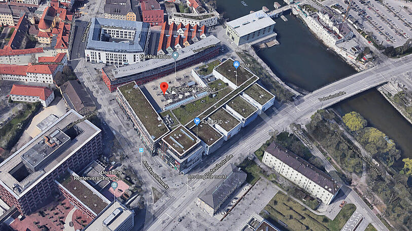 Im City-Center in Landshut hat es am Donnerstagmorgen gebrannt. Zehn Personen mussten evakuiert werden.