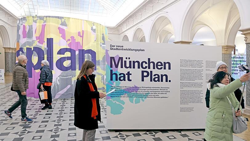 Bis 12. März ist die Ausstellung in der Rathausgalerie zu sehen. Bis 12. März ist die Ausstellung in der Rathausgalerie zu sehen.