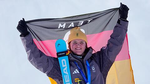 Olympia-Silber in der Abfahrt: Deutschlands Ski-Juwel Emma Aicher.