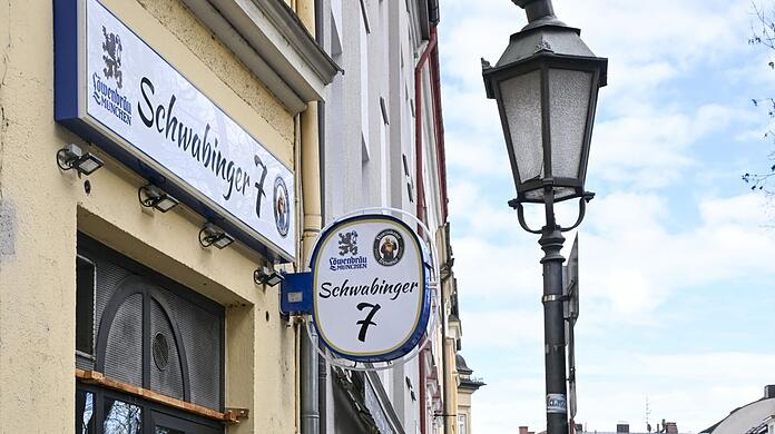 Vorerst geschlossen: Die neue Schwabinger 7 an der Felitzschstraße 15 am Montag.