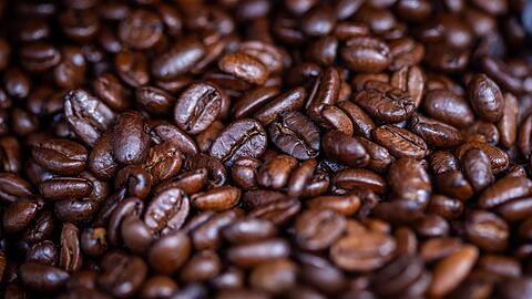 Umfragen zufolge trinken 68 Prozent der Menschen in Deutschland t&auml;glich Kaffee, 15 Prozent mehrmals w&ouml;chentlich. (Archivbild)