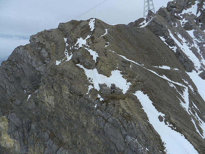 Der Mann verirrte sich am Dienstag beim Aufstieg auf die Zugspitze. Erst am Mittwochmorgen konnte der 25-Jährige gerettet werden.