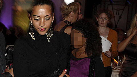 Nadja und ihre neunjährige Tochter Leila in Berlin &ndash; wenig später verlassen sie fluchtartig die Party.