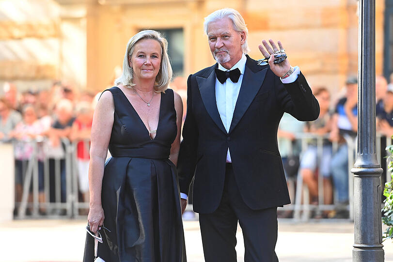 SängerJohnny Logan mit Partnerin Tanja Surmann. SängerJohnny Logan mit Partnerin Tanja Surmann.