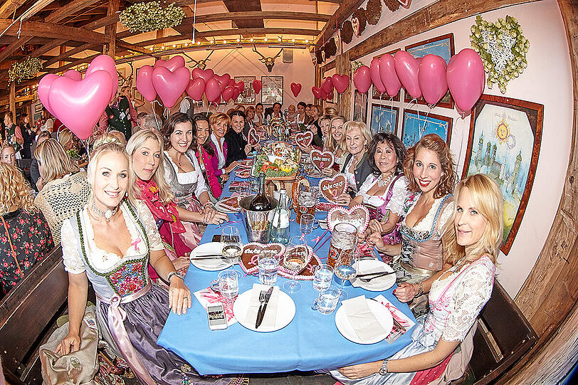 Die Bilder vom Estée Lauder Ladies Lunch im Käfer Zelt.