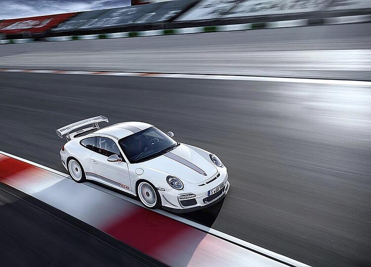 Stärkster der Baureihe: Dem GT3 RS 4.0 hat Porsche "den größten jemals in einem Serien-911er eingesetzten Motor" gegönnt. Er leistet 500 PS und ermöglicht 310 km/h.