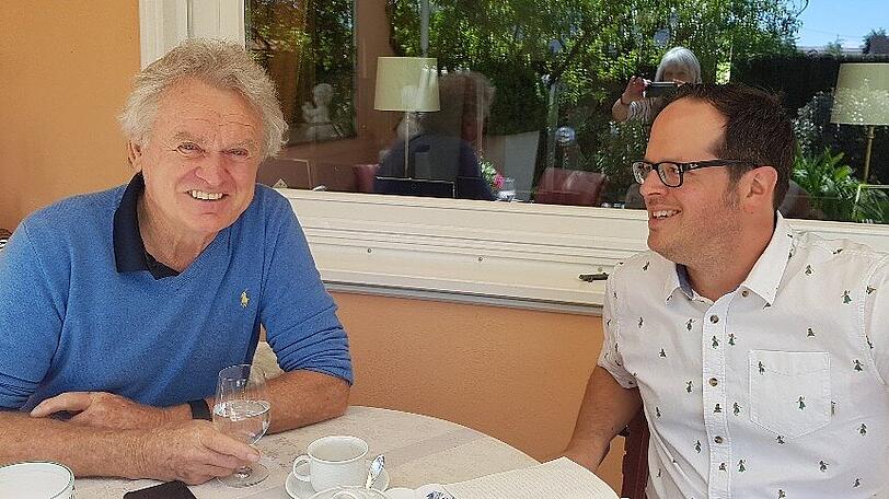 Sepp Maier und AZ-Reporter Patrick Strasser (rechts).