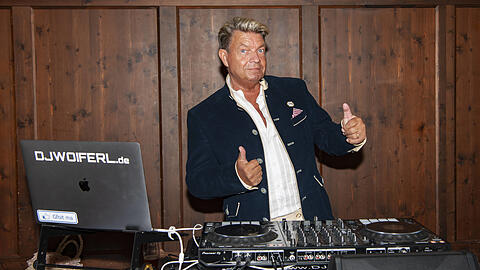 "So ein Schmarrn", sagt DJ Woiferl.