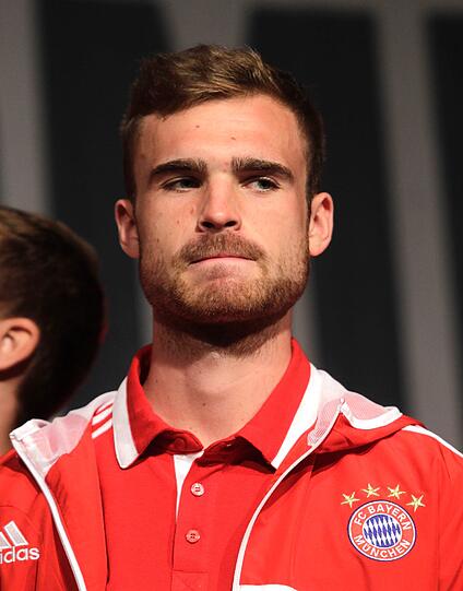 JAN KIRCHHOFF OHNE NOTE Kam in Minute 50 für Van Buyten. Ein paar Takte weitere Eingewöhnung für den Ex-Mainzer. Momentan Innenverteidiger Nummer drei &ndash; doch bald sind Dante und Martínez (am Wochenende ohne Einsatz) wieder fit.
