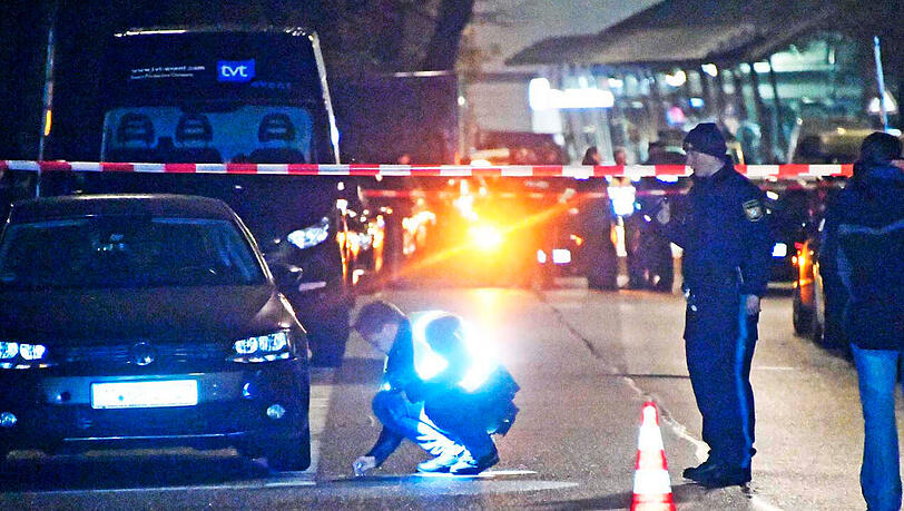 Am Dienstagabend kam es in der Hochstraße in der Au nach einem Raubüberfall zu einem Polizeieinsatz.