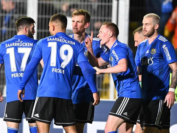 Pokalhalbfinalist 1. FC Saarbrücken steht als Aufsteiger in die 3. Liga fest.
