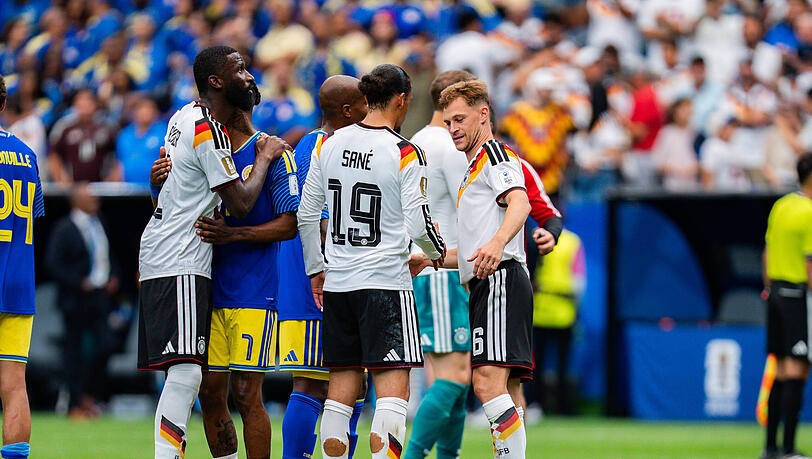 Verteidigt die Leistung von Leroy Sané: DFB-Kapitän Joshua Kimmich. Verteidigt die Leistung von Leroy Sané: DFB-Kapitän Joshua Kimmich.