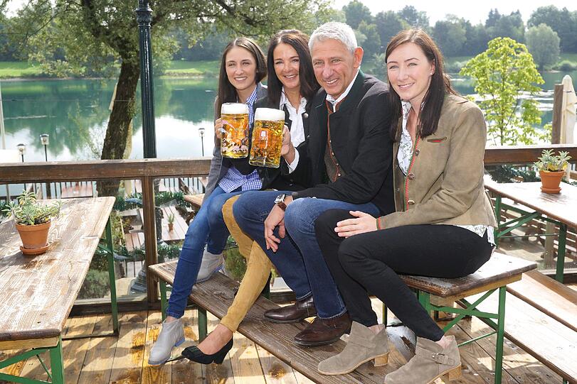 Weitere Bilder von der Able-Vorstellung in ihrem Biergarten am Lerchenauer See.