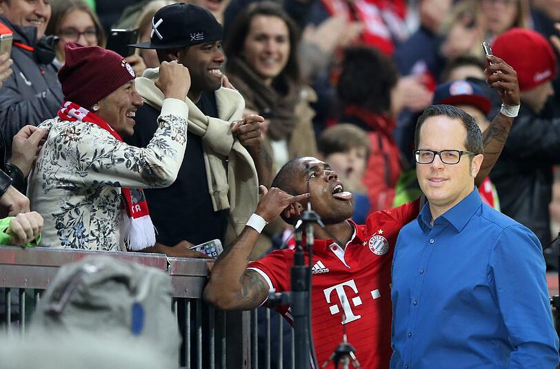 Bei seinem Selfie-Jubel hatte Douglas Costa Glück, meint AZ-Reporter Patrick Strasser.
