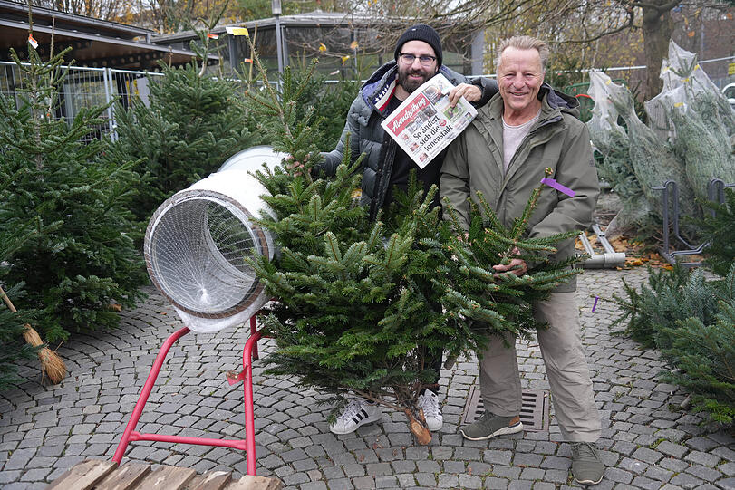 Seit Jahren bietet die Familie Bauer und die Abendzeitung vergünstigte Christbäume AZ-Abonnentinnen und Abonnenten an.