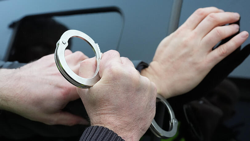 Die Zahl der Drogendelikte ist im Vergleich zum Vorjahr um rund 50 Prozent gestiegen, heißt es inoffiziell. (Symbolbild) Die Zahl der Drogendelikte ist im Vergleich zum Vorjahr um rund 50 Prozent gestiegen, heißt es inoffiziell. (Symbolbild)