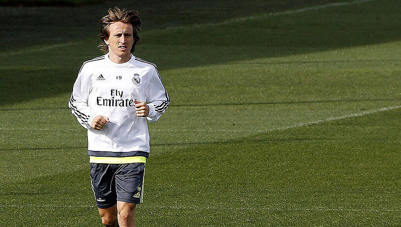 Eine Enthüllungsplattform zeigt die Ausstiegsklausel von Reals Luka Modric. Eine Enthüllungsplattform zeigt die Ausstiegsklausel von Reals Luka Modric.
