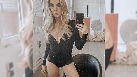 Die Moderatorin hat ein sexy Selfie gepostet. Und erntet dafür reichlich Kritik.