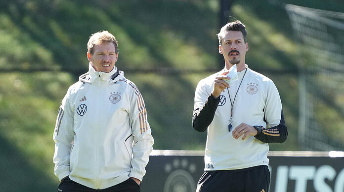 Julian Nagelsmann (left) and Sandro Wagner (right) played a Munich derby against each other when they were young.  In the DFB team they work shoulder to shoulder.