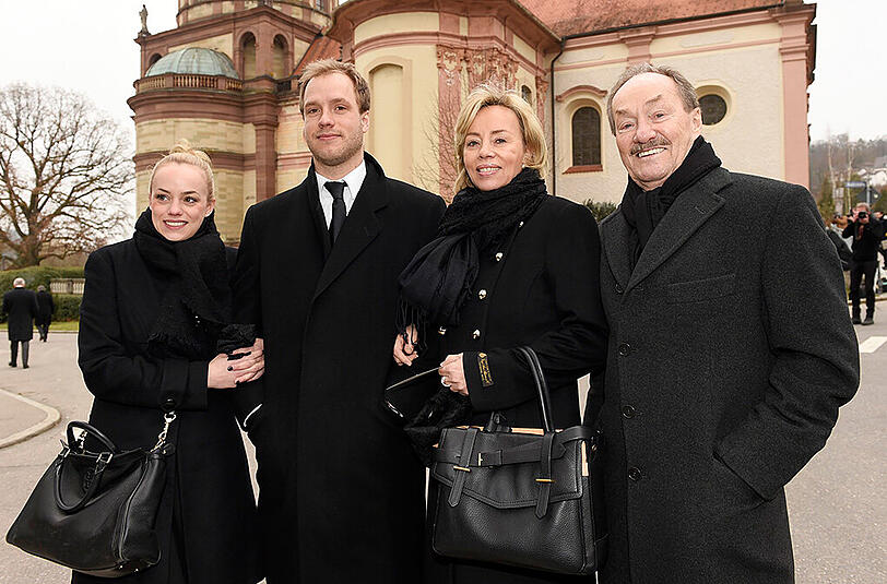 Etzel und Sandra von Bayern mit Tochter Anabelle und Sohn Hubertus