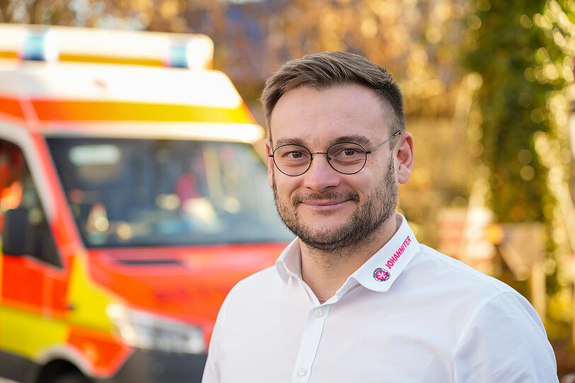 Dennis Kutschma ist Notfallsanit&auml;ter und Wachleiter der Rettungswache Sendling.