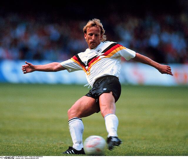 Andreas Brehme glich mit einem Freistoß aus &ndash; Italiens Torhüter Walter Zenga hatte den Ball zu lange festgehalten. Ansonsten: keine besonderen Vorkommnisse.
