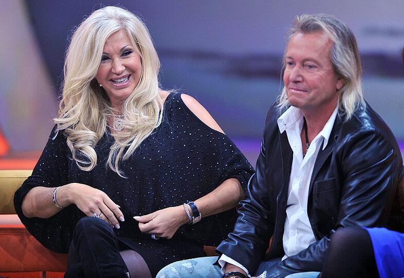 Carmen Geiss wird 50: Die Bilder von der Kult-Blondine!