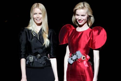 Claudia Schiffer und Eva Herzigova  (v.l.) in der aktuellen Kollektion der Italiener.