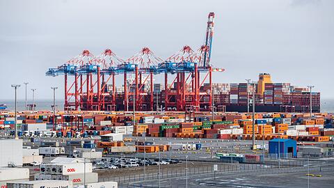 Trotz zahlreicher Probleme bleibt die deutsche Exportwirtschaft optimistisch.