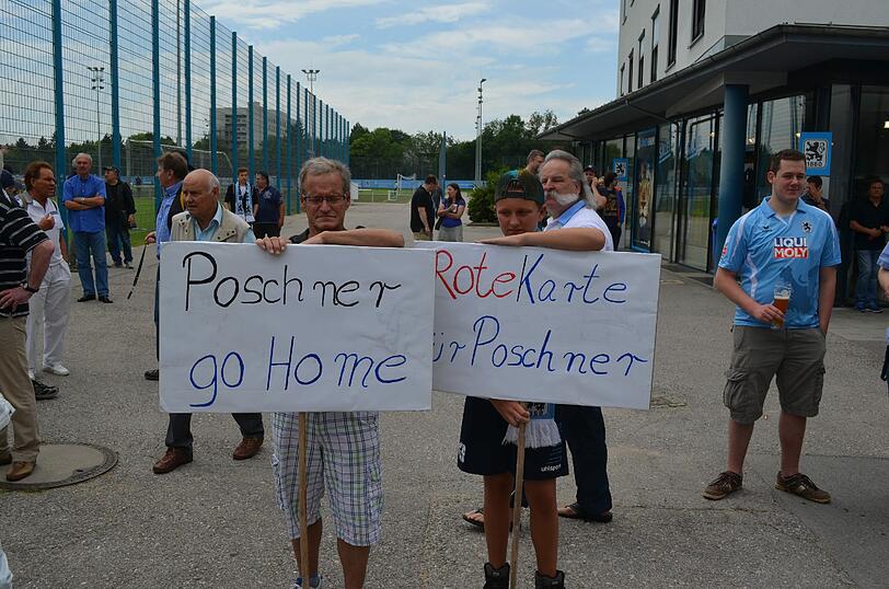 Gutes Wetter, gereizte Stimmung: Die Bilder vom Protestmarsch gegen Gerhard Poschner an der Grünwalder Straße.