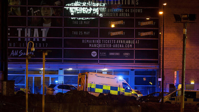 Mindestens 19 Tote nach Explosion bei Ariana-Grande-Konzert. Die ersten Bilder vom Ort des mutmaßlichen Terroranschlags.