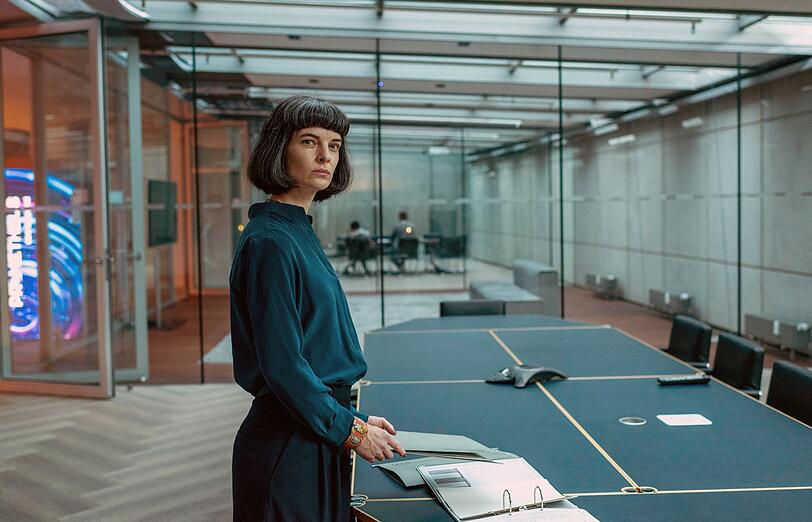 Was genau treibt die Gesch&auml;ftsf&uuml;hrerin von Prometheus, Viola Berger (Sarah Hostettler)? Ausgangspunkt des "Tatort"-Zweiteilers war der Mord an ihrer Mitarbeiterin.