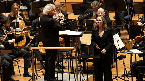 Simon Rattle und Elsa Dreisig im Herkulesaal.