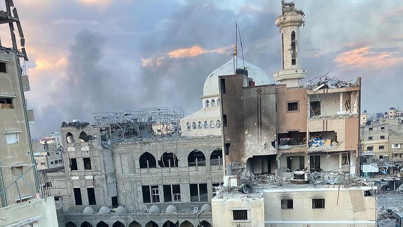 Die Stadt Gaza gleicht bereits wenige Wochen nach Israels Militäroffensive einem Trümmerhaufen. Die Stadt Gaza gleicht bereits wenige Wochen nach Israels Militäroffensive einem Trümmerhaufen.