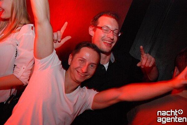Der Samstag wird in der Milchundbar schnell zum Sonntag. Mehr Bilder gibt es unter: