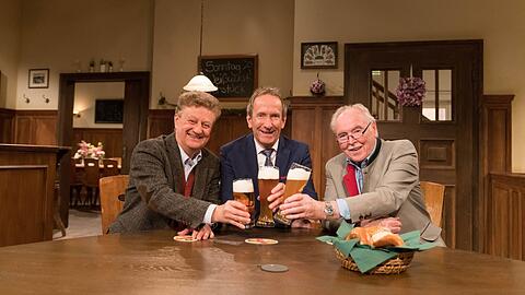 Bald hat sich&rsquo;s ausgeprostet (von links): Wolfgang Heckl, Tilmann Schöberl und Dieter Hanitzsch sitzen in dieser Besetzung am 16. Dezember letztmals am Sonntags-Stammtisch des BR. Heckl und Hanitzsch müssen ausscheiden. Schöberls Zukunft ist noch offen.