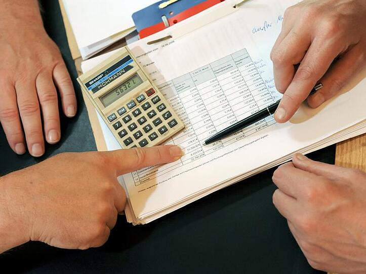 Schuldnerberater können bei Verbraucherinsolvenzen helfen